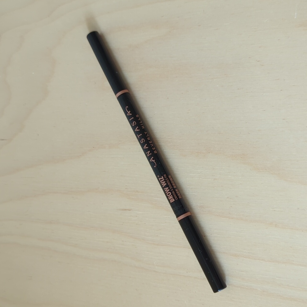 Anastasia Brow Wiz In Dark Brown